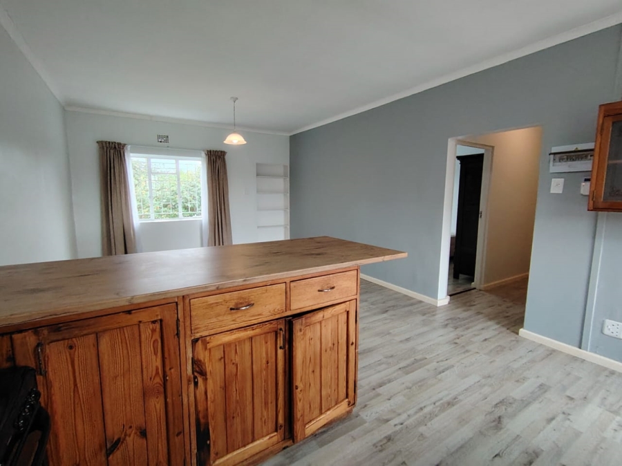 To Let 2 Bedroom Property for Rent in Hoekwil Western Cape